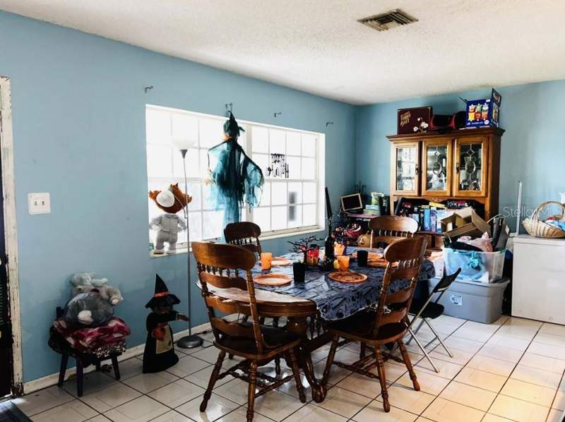 3 bedroom Single Family Residence at 1942 Alton Drive, Citrus Heights Manor 1st Add, Clearwater — photo 4