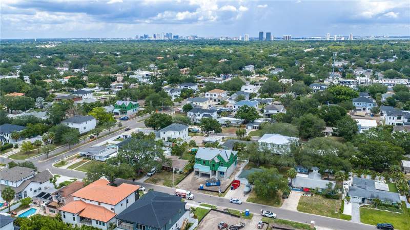 5 bedroom Single Family Residence at 3606 S Belcher Drive, Bel Mar Shores Rev, Tampa — photo 4