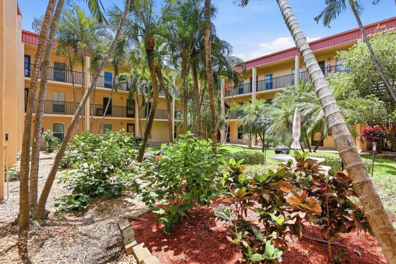 2 bedroom Condominium at 8911 Blind Pass Road #103, Boca Shores Condo, St Pete Beach — photo 2