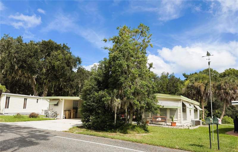 2 bedroom Mobile Home at 144 Palo Verde Drive, Hawthorne At Leesburg A Coop, Leesburg — photo 4