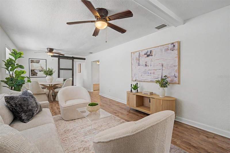 4 bedroom Single Family Residence at 3913 N Lynn Avenue, Deanes Percy, Tampa — photo 2