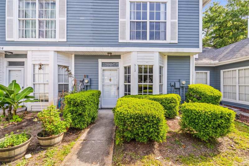 3 bedroom Townhouse at 312 Winchester Way, Village Of Somerset Woods, Palm Harbor — photo 1