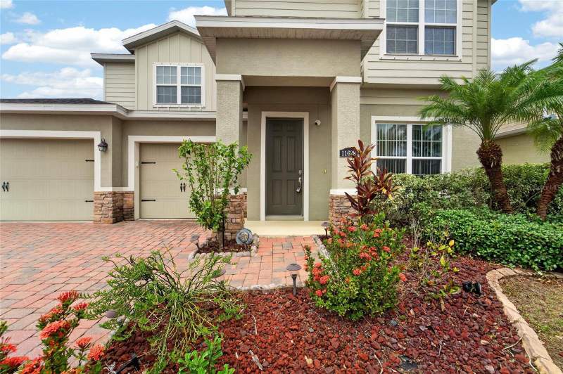 4 bedroom Single Family Residence at 11628 Lake Lucaya Drive, Lucaya Lake Club Ph 3, Riverview — photo 3