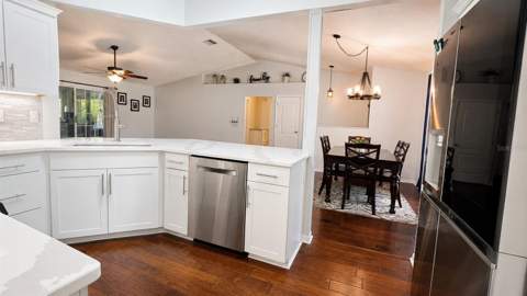6441 Silver Oaks Drive, Zephyrhills FL - photo 11 of 34
