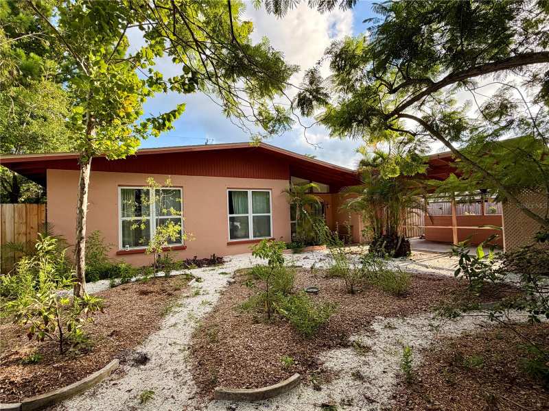 3 bedroom Single Family Residence at 2843 Bay Street, Greenbriar Homes 2nd Add, Sarasota — photo 1