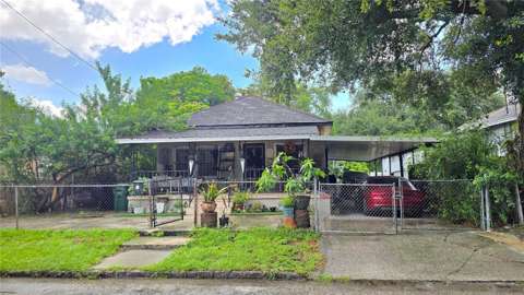 2813 E Clark Street, home for sale in Tampa 33605