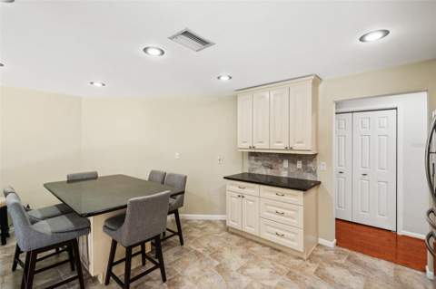 940 Rolling Hills Drive, Palm Harbor FL - photo 19 of 60