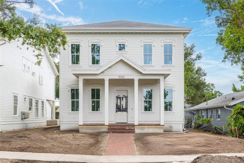 5 bedroom Single Family Residence at 5326 7th Avenue, Crestmont, St Petersburg — photo 2