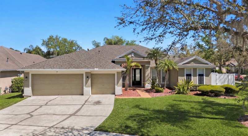 4 bedroom Single Family Residence at 19328 Autumn Woods Avenue, West Meadows Prcls 21 & 22, Tampa — photo 1