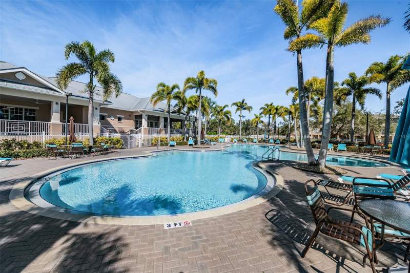3 bedroom Townhouse at 9916 KEY HAVEN ROAD, TOWNHOMES OF SEMINOLE ISLE, SEMINOLE — photo 3
