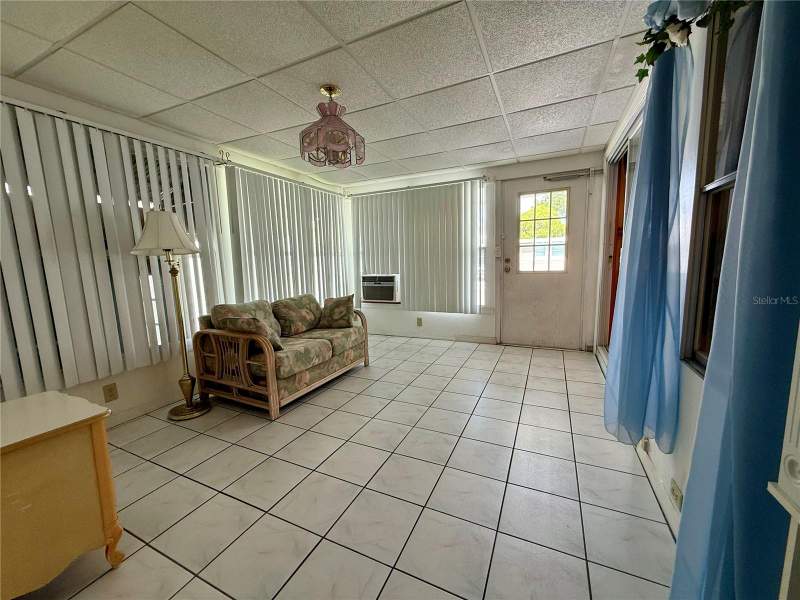 2 bedroom Manufactured Home at 82167 D Street #167, Golden Gate Mobile Home Park Unrec, Pinellas Park — photo 3