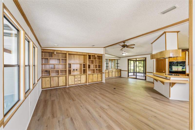 2 bedroom Manufactured Home at 1004 Ann Avenue, Lady Lake Orange Blossom Gardens Unit 06, Lady Lake — photo 2