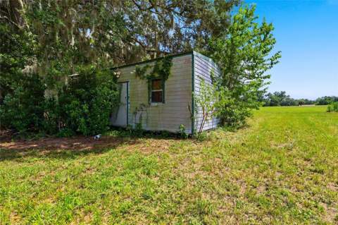 7930 Froggy Lane, Zephyrhills FL - photo 21 of 34