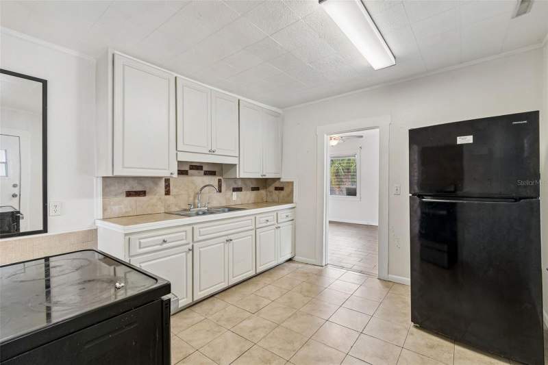 2 bedroom Single Family Residence at 1363 Tioga Avenue, Lakeview Heights, Clearwater — photo 5