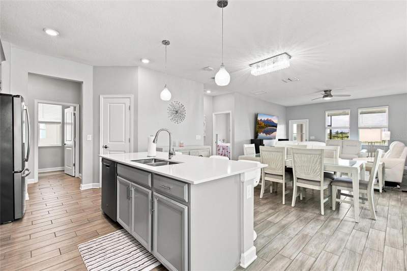 3 bedroom Single Family Residence at 1148 Trappers Trail Loop, Stoneybrook South North Prcl Ph 2, Davenport — photo 4