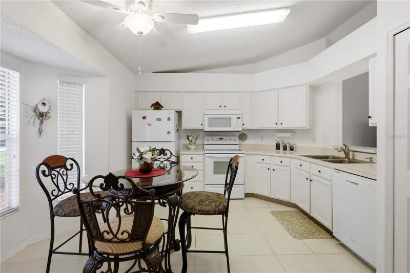 2 bedroom Single Family Residence at 25110 Bellevue, Plantation At Leesburg, Leesburg — photo 5