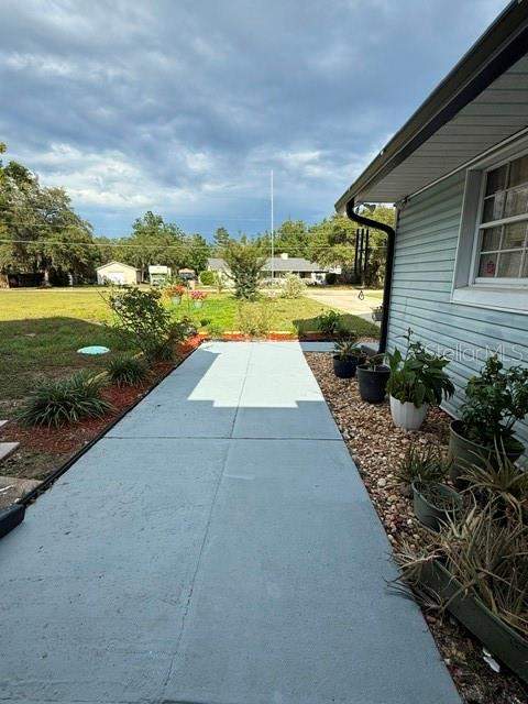 4 bedroom Single Family Residence at 40145 W 7th Avenue, East Umatilla, Umatilla — photo 3