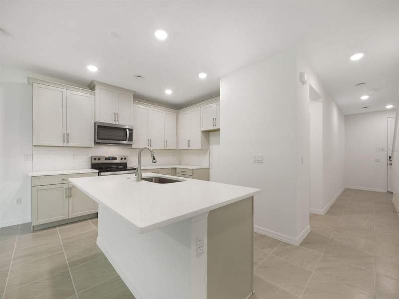 3 bedroom Townhouse at 1649 GREENLEAF WOOD COVE, TOWNS AT GREENLEAF, OVIEDO — photo 2