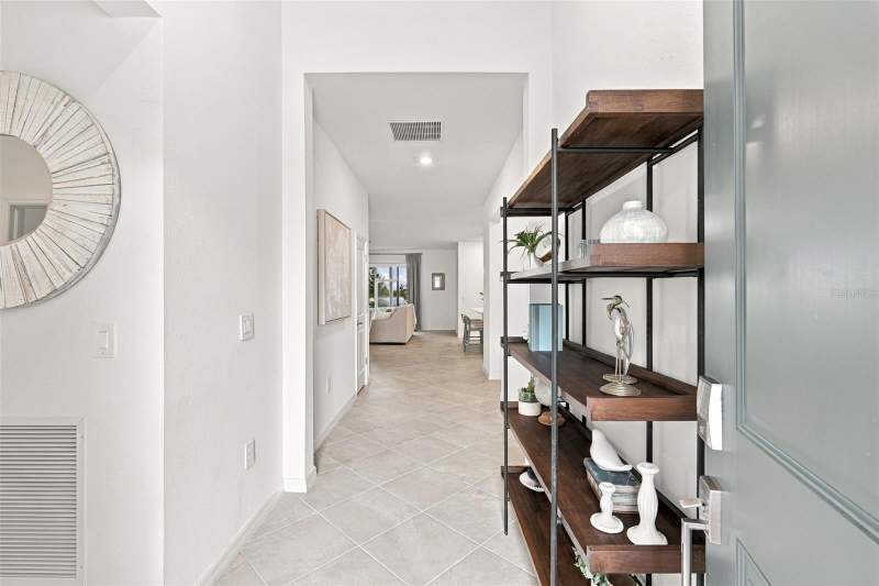 4 bedroom Single Family Residence at 17085 Luminous Avenue, Lakespur/Wellen Park, Venice — photo 5