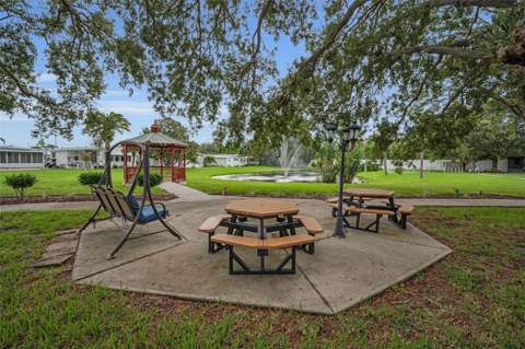 10539 Tahitian Lane #112, Largo FL - photo 24 of 32