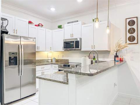 7082 Ripple Pond Loop, Zephyrhills FL - photo 21 of 46