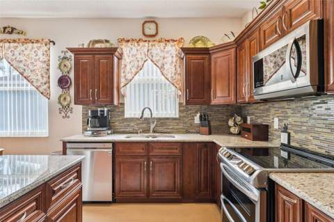 9955 Medallion Bluff Lane, Orlando FL - photo 12 of 38