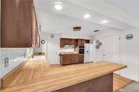 110 Ashbrook Drive, Brandon FL - photo 21 of 39