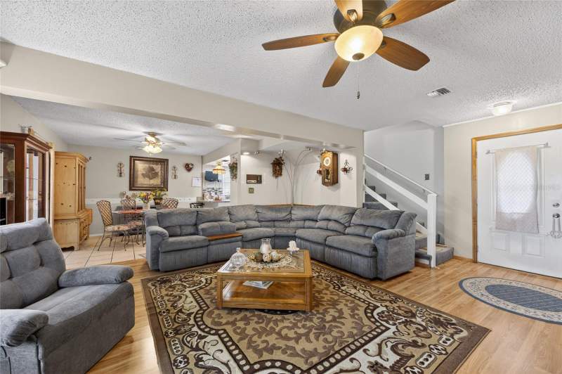 3 bedroom Single Family Residence at 3312 N Lake Drive, Seminole Lake Estates, Plant City — photo 5