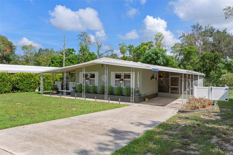 2 bedroom Mobile Home at 12041 Fairway Avenue, High Point Mh Sub, Brooksville — photo 3