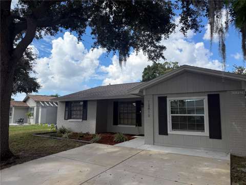 12418 Queensland Lane, home for sale in Tampa 33625