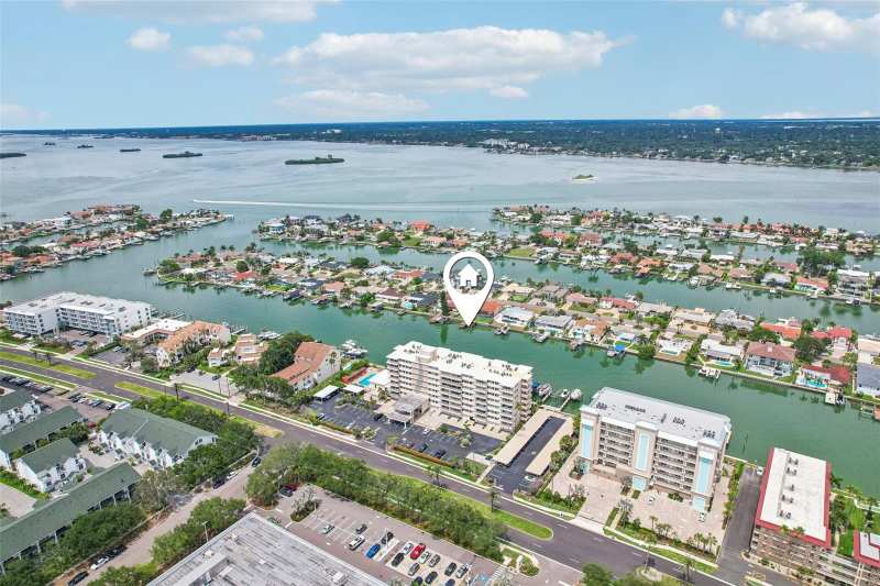 2 bedroom Condominium at 223 Island Way #4C, Island Way Towers Condo, Clearwater Beach — photo 1