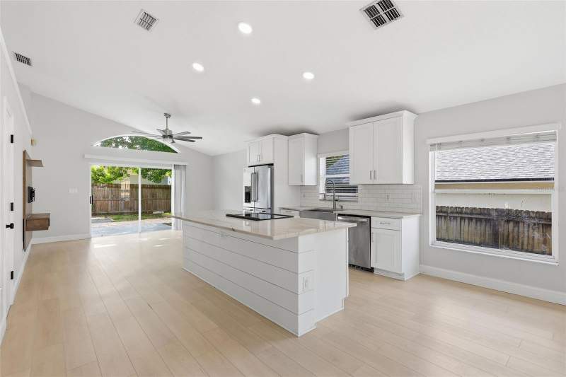 3 bedroom Single Family Residence at 1960 AQUARIUS COURT, RIVERSIDE AT TWIN RIVERS UN 1, OVIEDO — photo 3