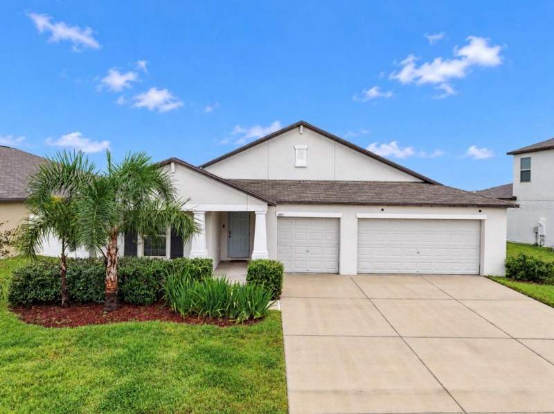 4 bedroom Single Family Residence at 11911 Field Thistle Court, South Fork Tr V Ph 1, Riverview — photo 2