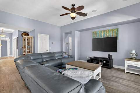 416 Manns Harbor Drive, Apollo Beach FL - photo 8 of 40