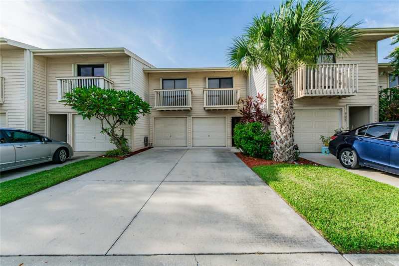 3 bedroom Townhouse at 6435 92nd Place #904, Lake Forest, Pinellas Park — photo 1