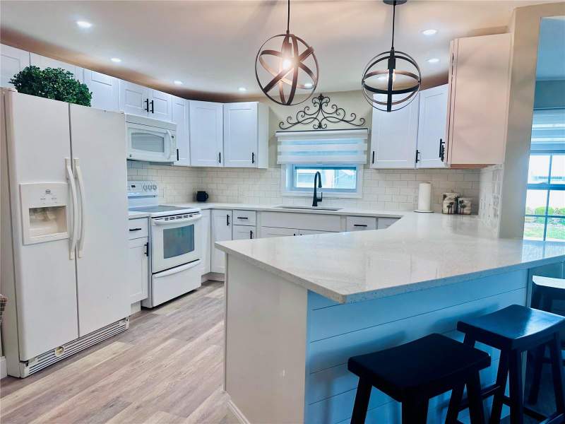 2 bedroom Mobile Home at 1100 Belcher Road #498, Largo, Largo — photo 4
