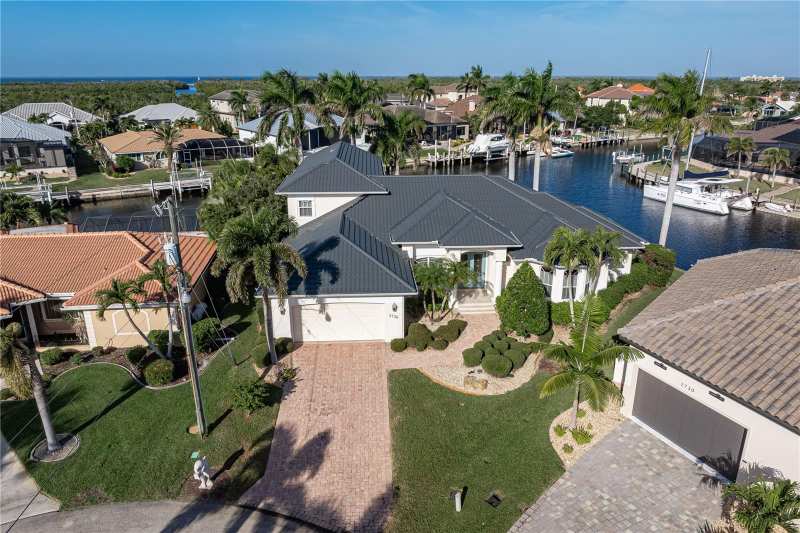 5 bedroom Single Family Residence at 2736 Mayaguana Court, Punta Gorda Isles Sec 12, Punta Gorda — photo 1