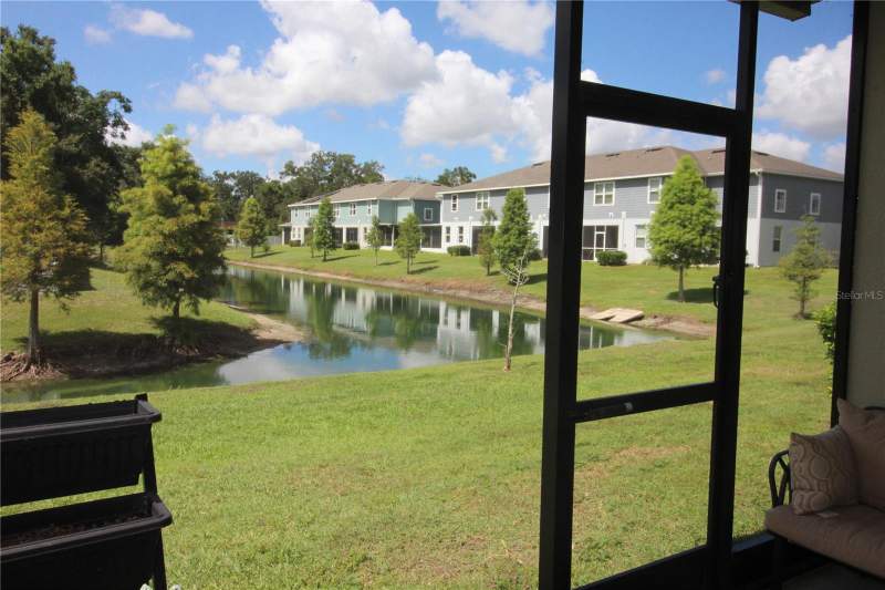 3 bedroom Townhouse at 2135 Laceflower Drive, Timbers/Williams Lndg Twnhms, Brandon — photo 5