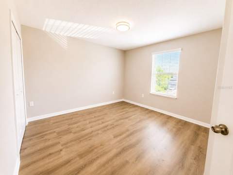 7422 Evening Primrose Court, Tampa FL - photo 9 of 17