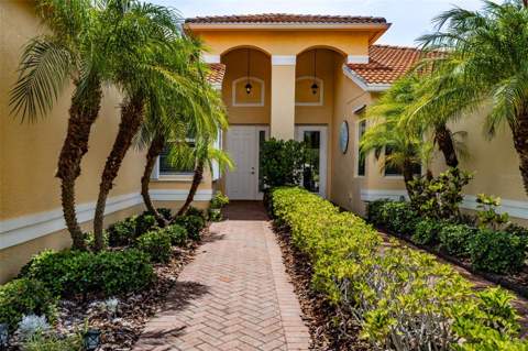 4919 Marble Springs Circle, Wimauma FL - photo 6 of 92