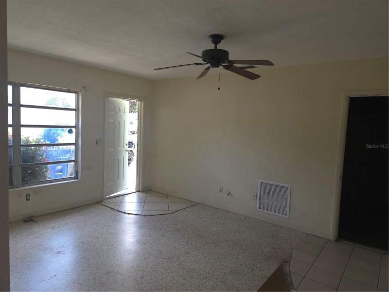 3 bedroom Single Family Residence at 2913 ENGLEWOOD DRIVE, EAST BAY ESTATES, LARGO — photo 4