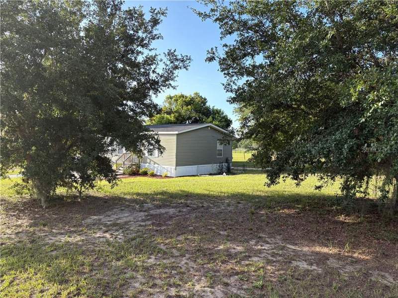 3 bedroom home at 8054 E Shetland Lane, Floral City, Floral City — photo 2