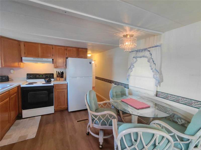 2 bedroom Mobile Home at 10399 67th Avenue ##135, Seminole, Seminole — photo 4