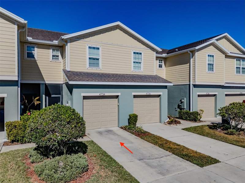2 bedroom Townhouse at 4734 White Sanderling Ct Court, Harvest Creek Village, Tampa — photo 2