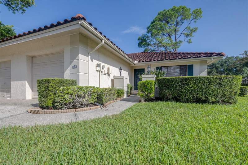 2 bedroom Villa at 18425 Aintree Court, Lakeview Villas At Pebble Cree, Tampa — photo 2