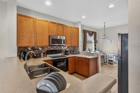 2922 Willow Creek Lane, Kissimmee FL - photo 22 of 43