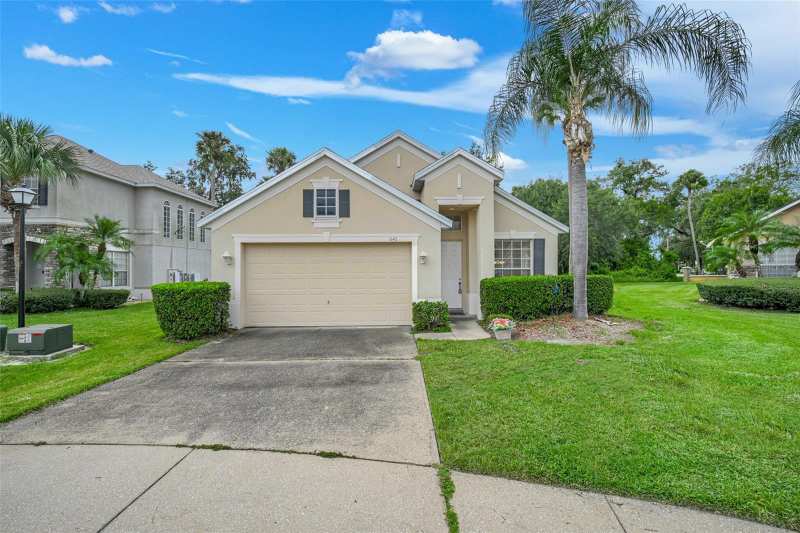 3 bedroom Single Family Residence at 1640 Talon Court, Eagles Nest At The Oaks, Kissimmee — photo 1