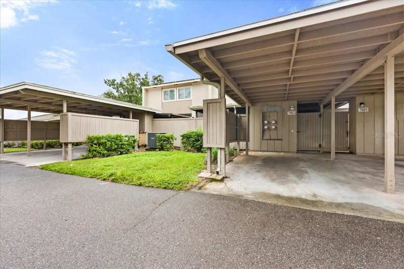 3 bedroom Townhouse at 7903 Cedar Drive, Meadowood Condo Village One, Temple Terrace — photo 1