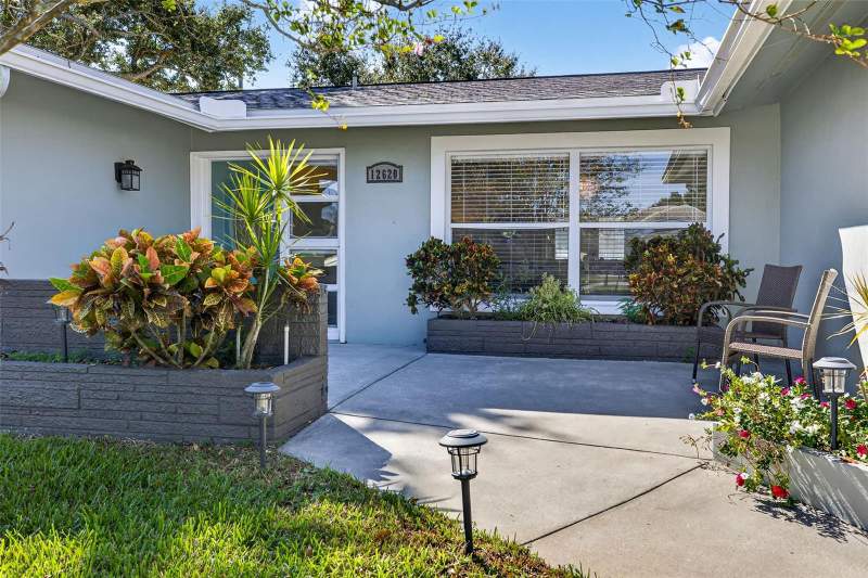 3 bedroom Single Family Residence at 12620 138th Street, Grove Lake Manor, Largo — photo 4