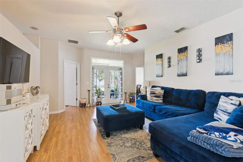 4 bedroom Single Family Residence at 6220 Beldon Dr, Stoneybrook Hills Unit 1, Mount Dora — photo 4